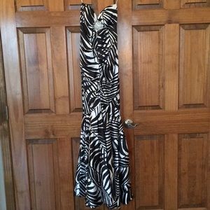 Black and white formal Caché mermaid dress
